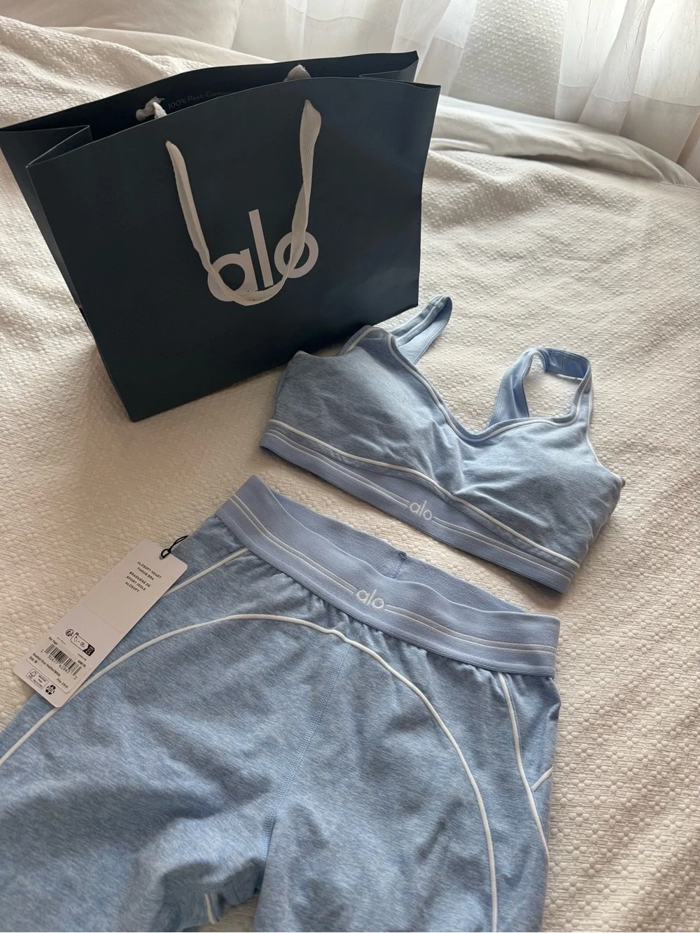 ALO Yoga Pale Blue Seam-Accent Sports Bra & Leggings Set